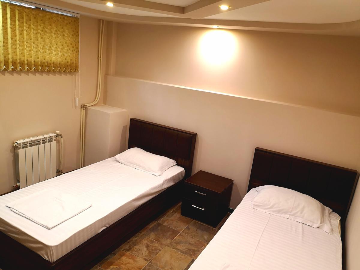 Prime Hotel Tours Jerevan Rum bild