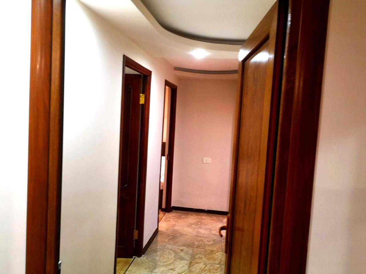 Prime Hotel Tours Jerevan Rum bild