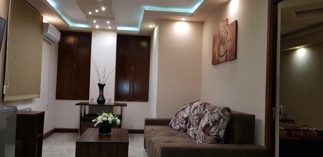 Prime Hotel Tours Jerevan Exteriör bild